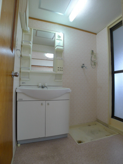 洗面設備　※同物件の別室です。