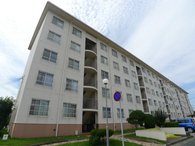 建物外観　※2号棟の写真です。