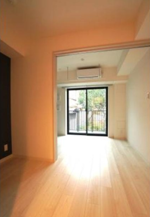 居室・リビング　反転タイプ