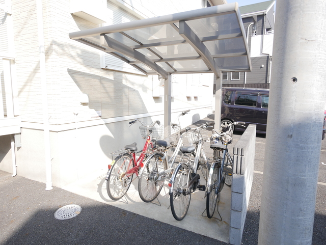 その他共有部分　★敷地内に屋根付駐輪場がございます★
