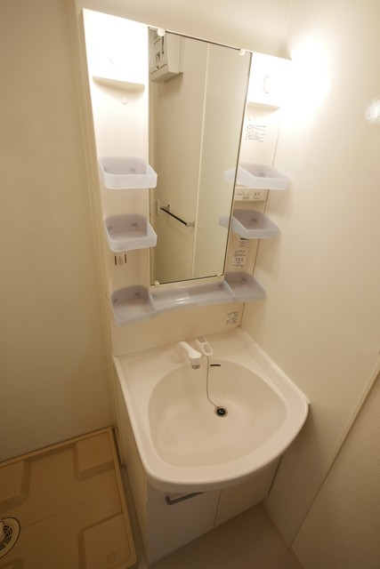 洗面設備　★人気の独立洗髪洗面化粧台で朝の準備にも便利ですね★