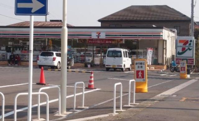 コンビニ　セブンイレブン厚木毛利台2丁目店（コンビニ）まで305m