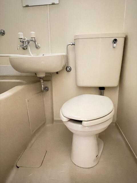 トイレ　※別部屋参考写真