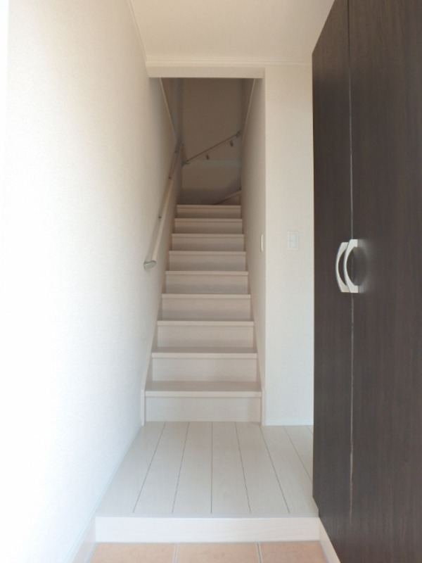 玄関　図面と現状に相違がある場合には現状を優先