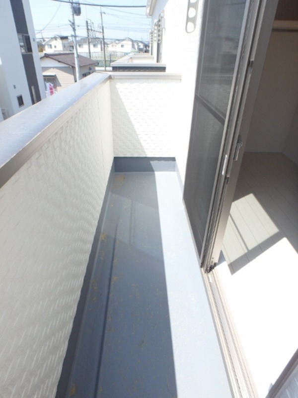 バルコニー　図面と現状に相違がある場合には現状を優先