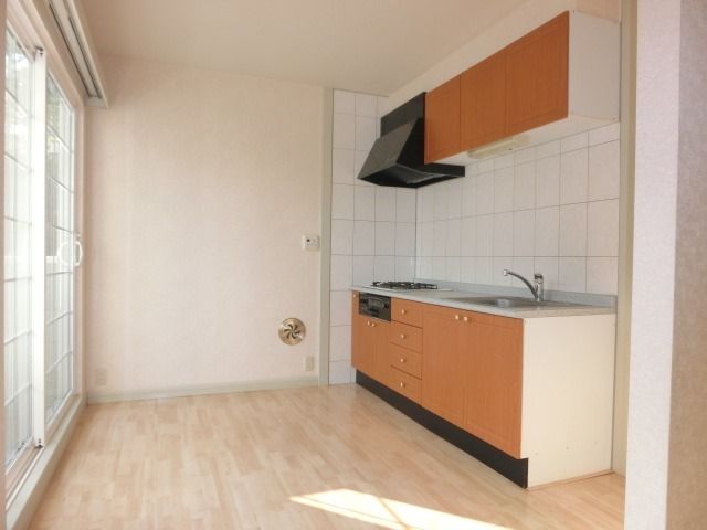 居室・リビング　開放的なリビングです