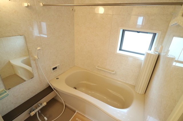 バス・シャワールーム　浴室