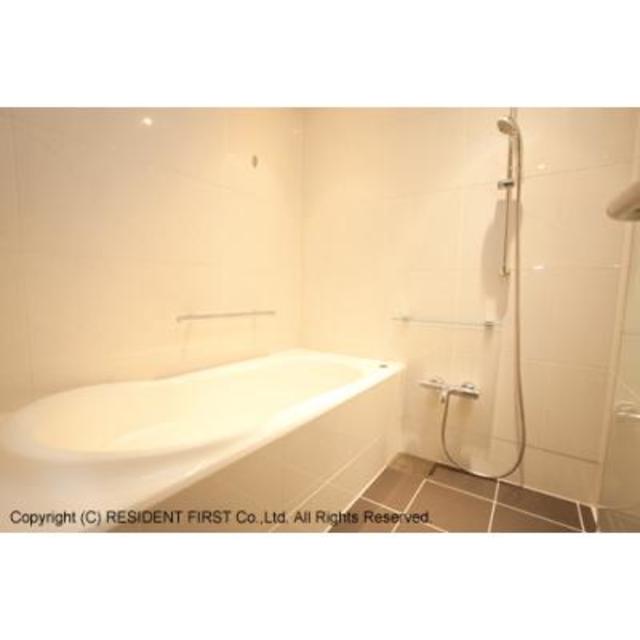 バス・シャワールーム　※写真は同タイプ住戸です。