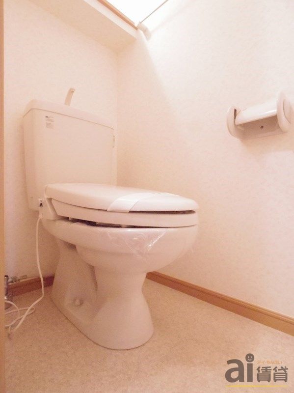 トイレ　※同仕様写真です