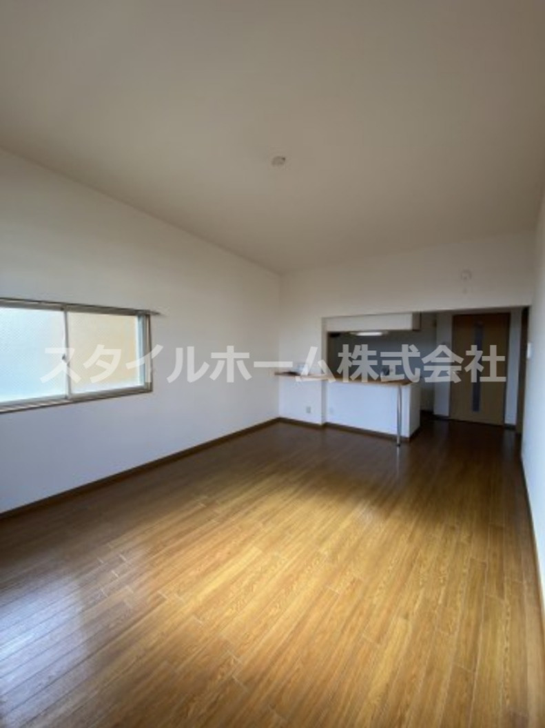 居室・リビング　別部屋写真です。