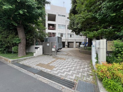 高校・高専　東京都立目黒高等学校（高校・高専）まで511m
