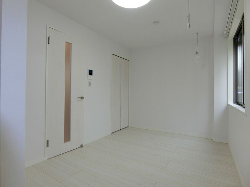 居室・リビング　別室参照