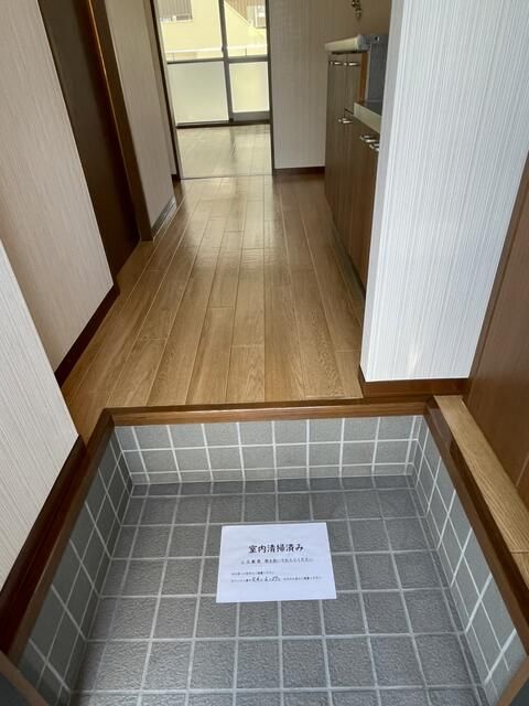 玄関　※別室参考写真