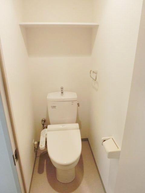 トイレ　ウォシュレット機能付トイレ