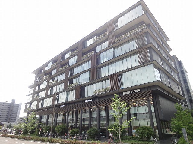 ショッピングセンター　平和書店 TSUTAYA 京都リサーチパーク店（ショッピングセンター）まで985m