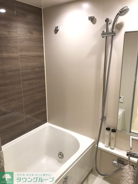 バス・シャワールーム　※写真は同タイプ住戸です。