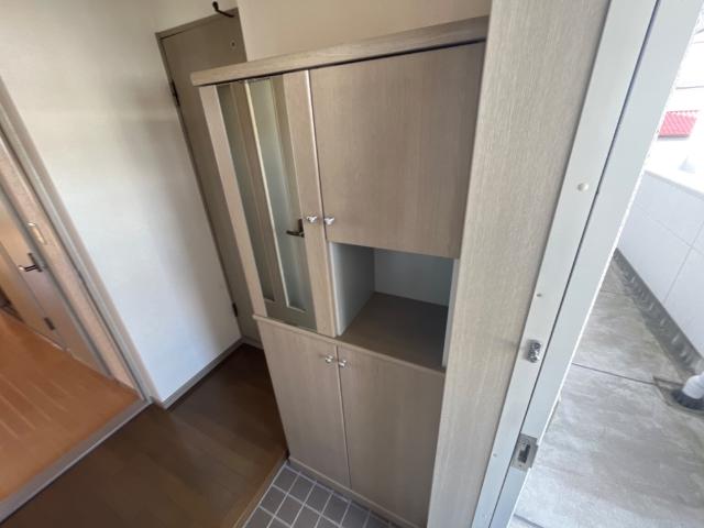 収納　シューズBOX