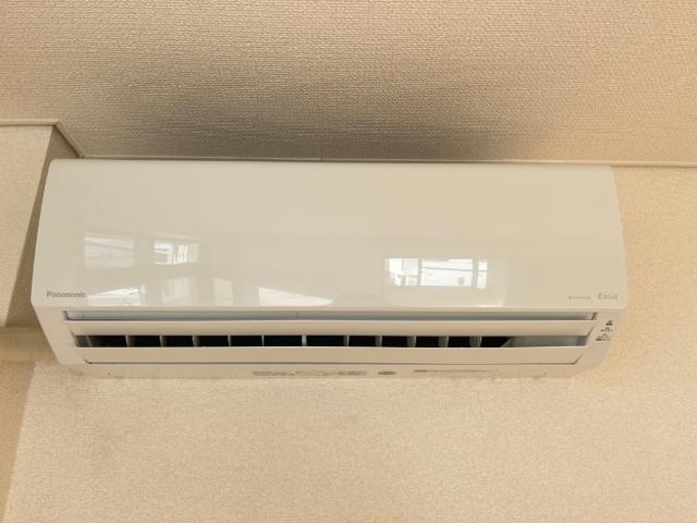 その他設備　南西洋室エアコン