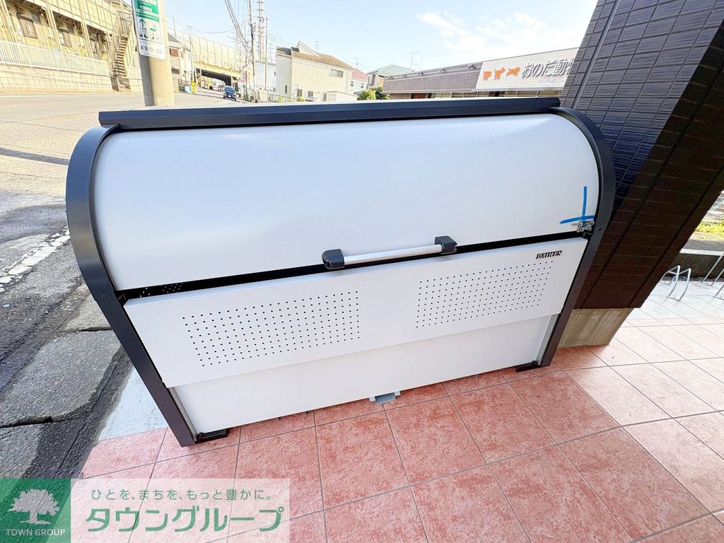 エントランス　お問合せはタウンハウジングまで！※現地待合わせ相談可能