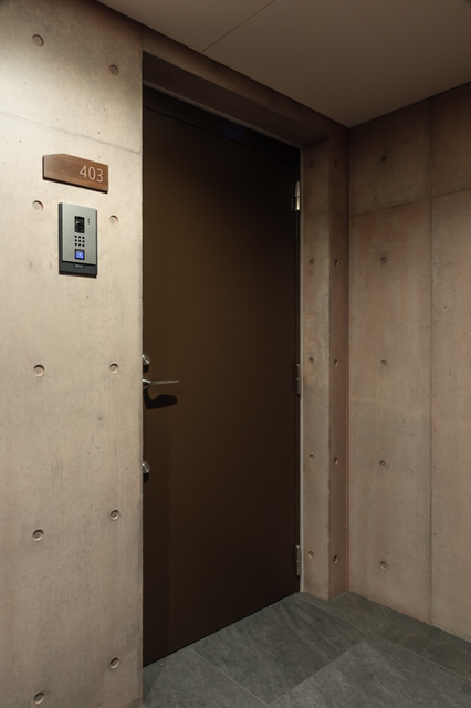 玄関　※写真は同タイプ住戸です。