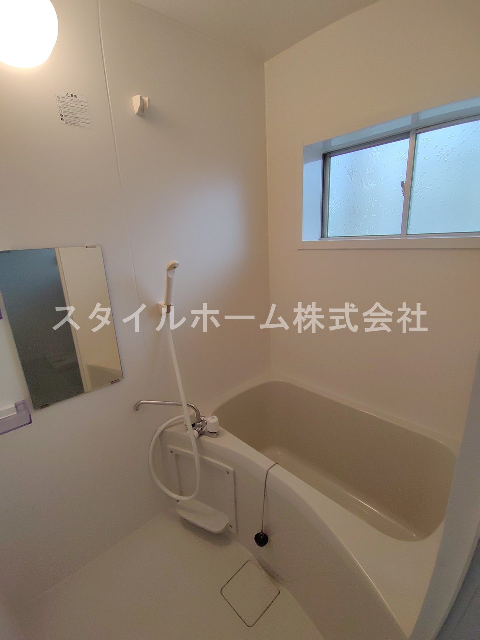 バス・シャワールーム　別部屋写真です。