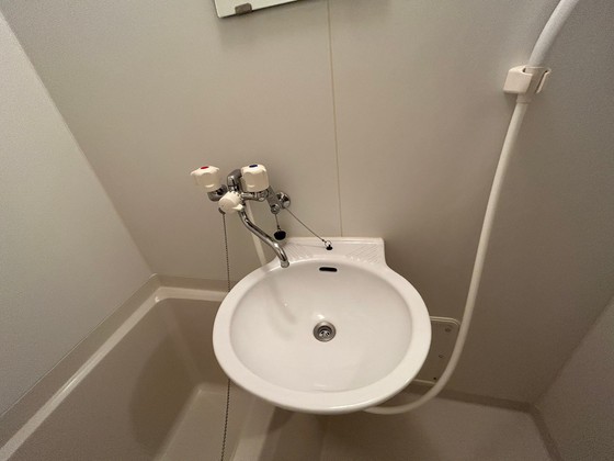 洗面設備　※別部屋の写真です