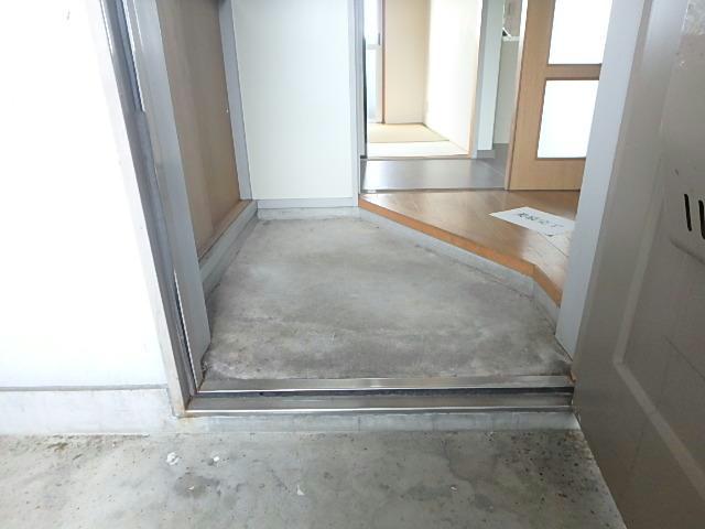 玄関　同型モデル