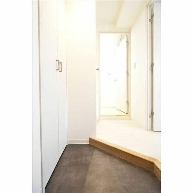 玄関　収納もある玄関です