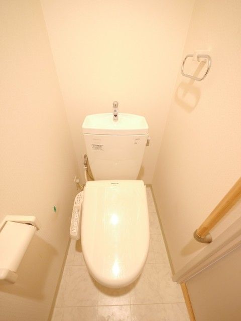トイレ　★ウォシュレット付のトイレです★