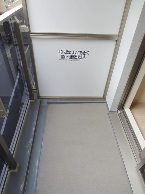 バルコニー　落ち着いた時間を過ごせるバルコニーです