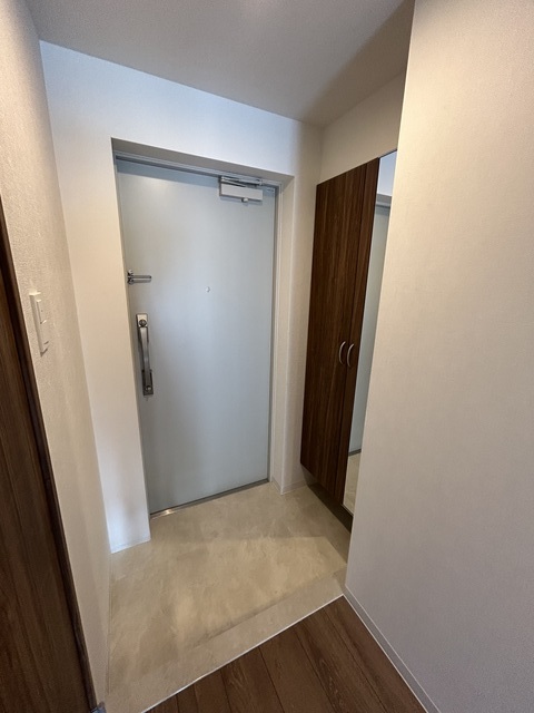 玄関　★２階のお部屋の写真です★