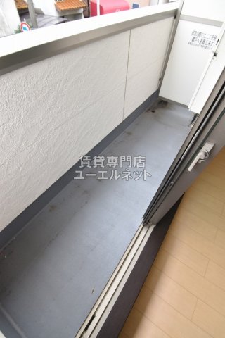 バルコニー　南西向きのバルコニー