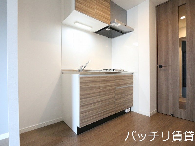 キッチン　※同マンション別部屋写真のため、現状優先。