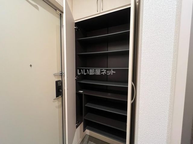 ルエスト・ラメールIIの内装写真