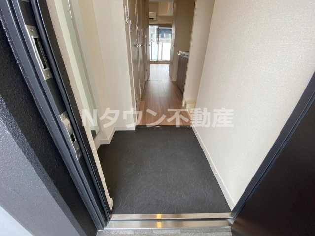 玄関　落ち着いた玄関です
