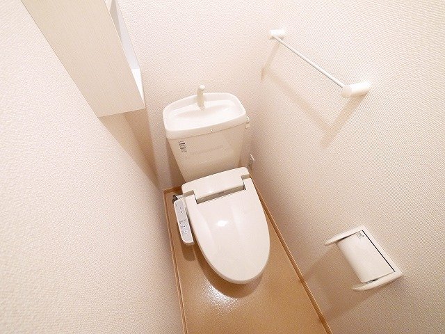 トイレ　コンパクトで使いやすいトイレです