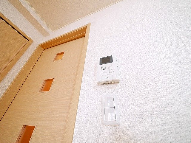 セキュリティ　モニターインターホンで付きで安心