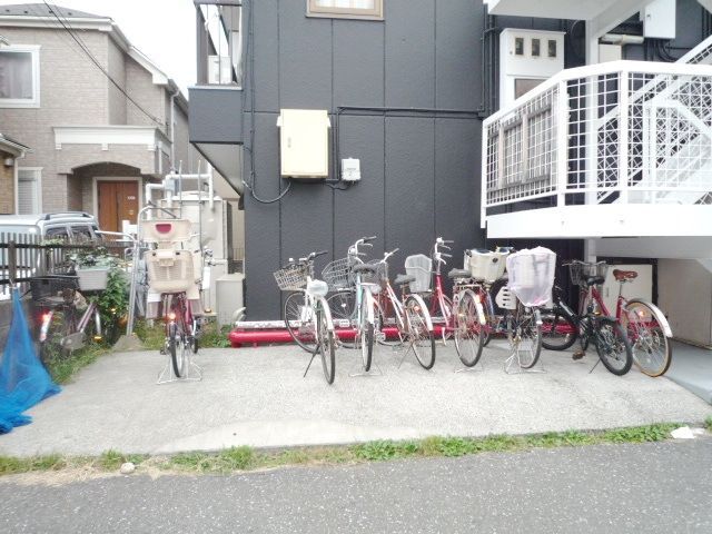 その他共有部分　駐輪場あります