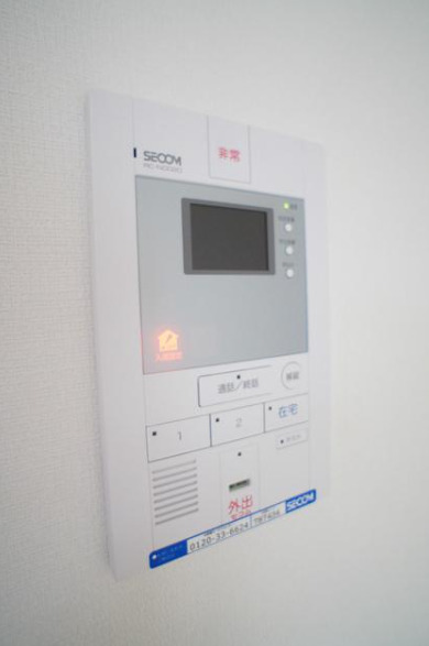 セキュリティ　【清潔感のあるきれいな内装です♪】