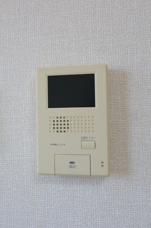 セキュリティ　モニター付きインターホン