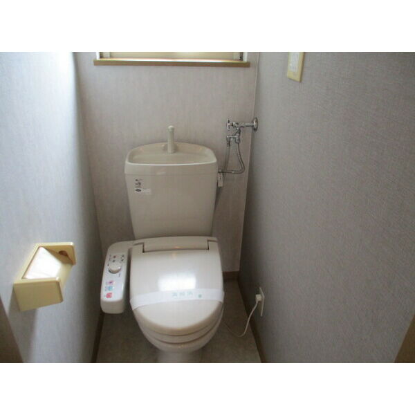 トイレ　落ち着いたトイレです