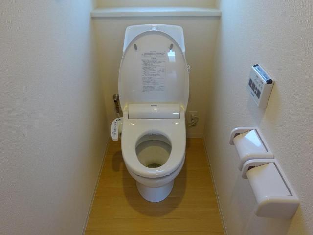 トイレ　トイレ