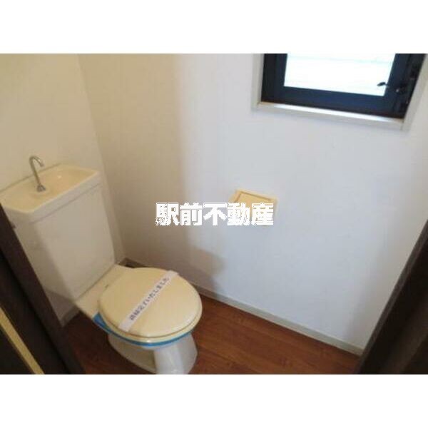 トイレ　写真は別部屋