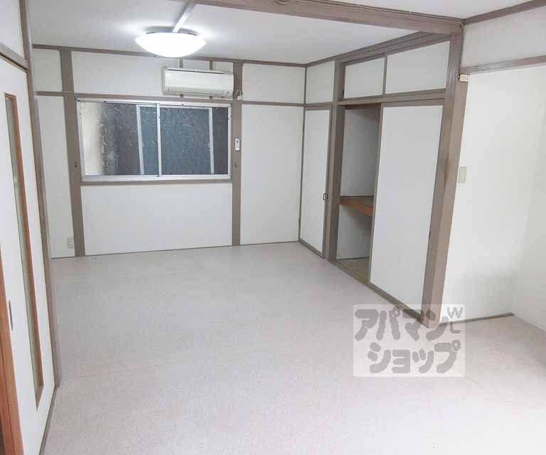 居室・リビング　広々としたお部屋！