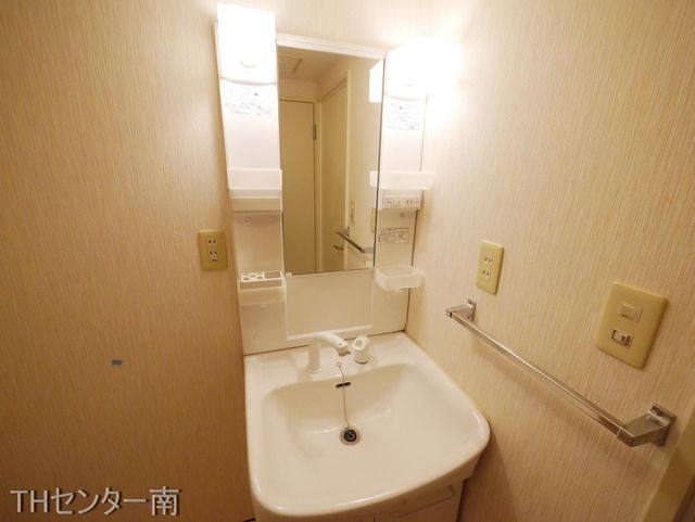 洗面設備　同物件別部屋写真