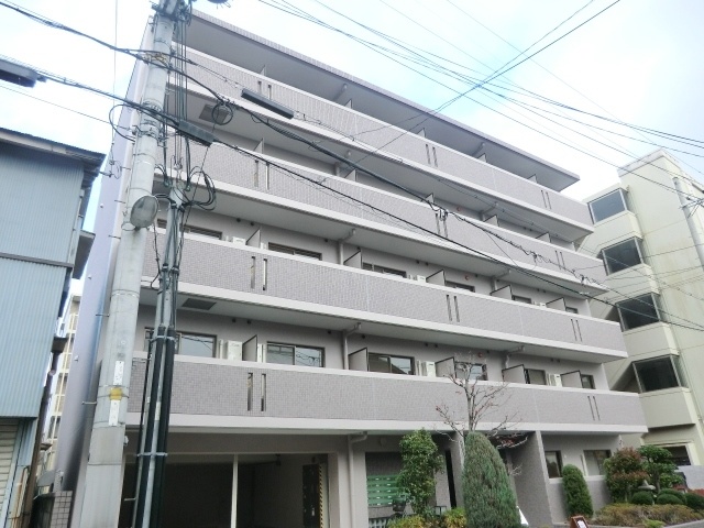 建物外観　安心のオートロック付きです☆
