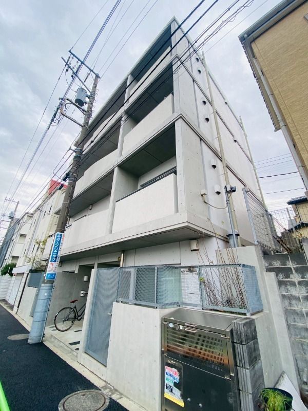 エントランス　毎日通るエントランス♪