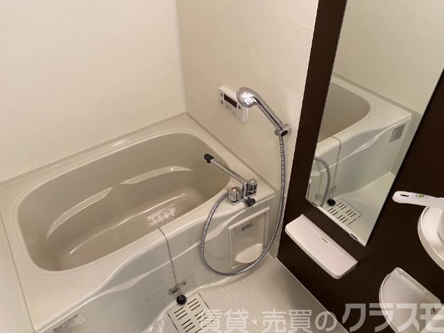 バス・シャワールーム　浴室乾燥機付きバス♪