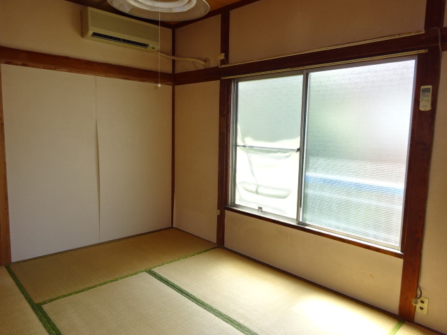 田中荘の居間写真