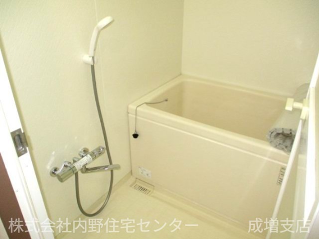 バス・シャワールーム　追い焚きができます